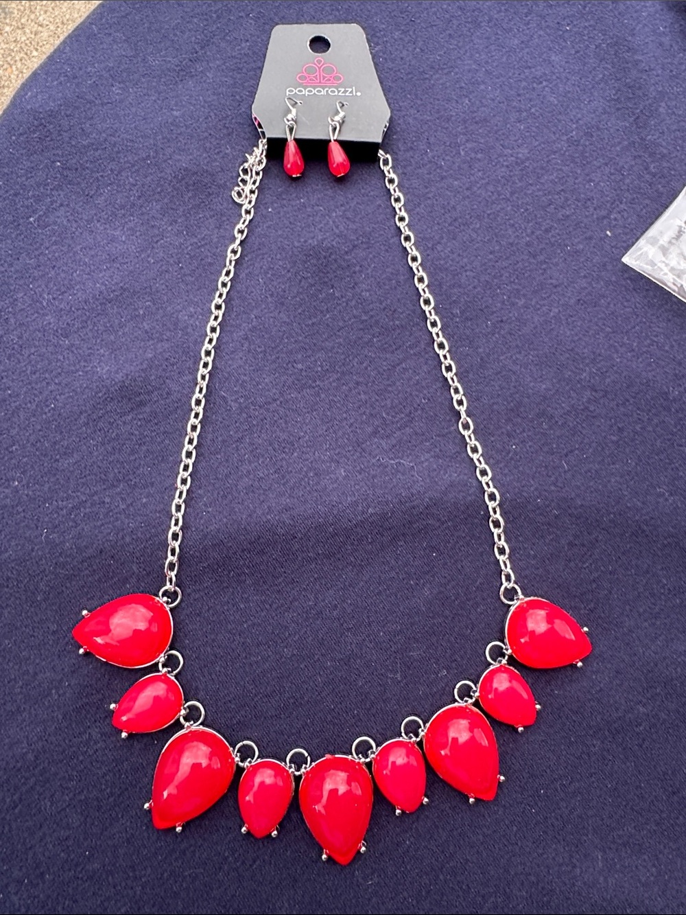 paparazzi Bright Red Teardrop Statement Necklace with Matching Earrings